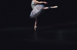 芭蕾小女孩：梦想与坚持的力量