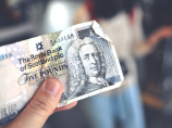 英磅兑换人民币汇率受何影响？